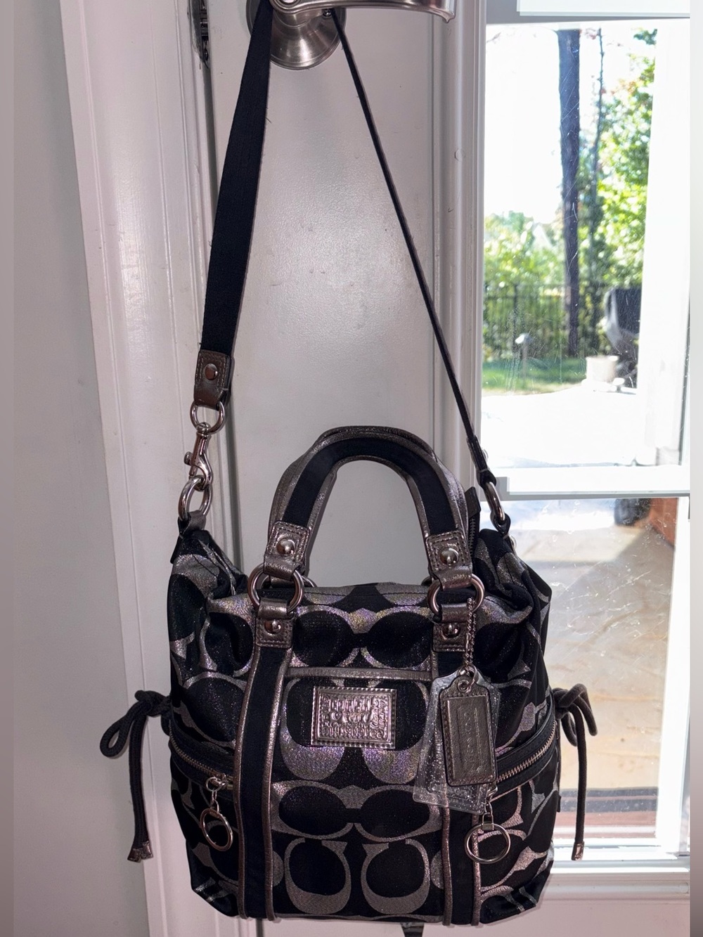 COLLECTABLE Y2K Coach Poppy C Signature 2WAY Shoulder Bag Black Silver Metallic